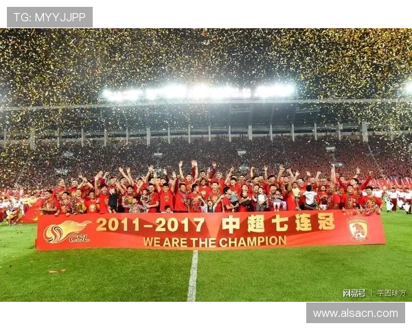 柳字足球明星的传奇之路与辉煌成就探秘